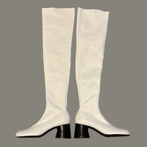 Khaite Women’s Over the Knee White Leather Boots Size 36 or 6 NEW withou…